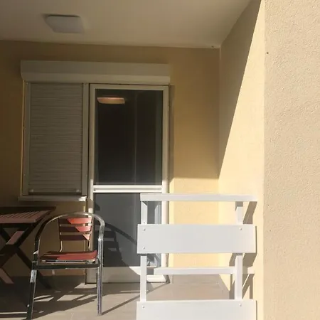 Szieszta Szofia 公寓